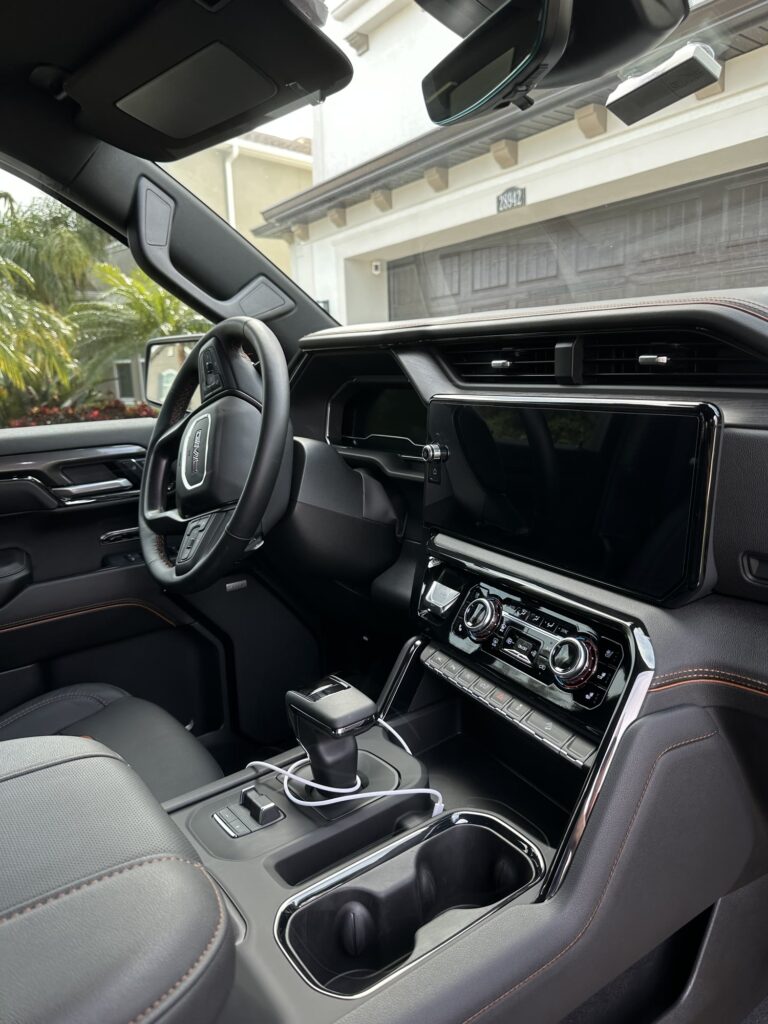 GMC Sierra AT4 — detailed dashboard